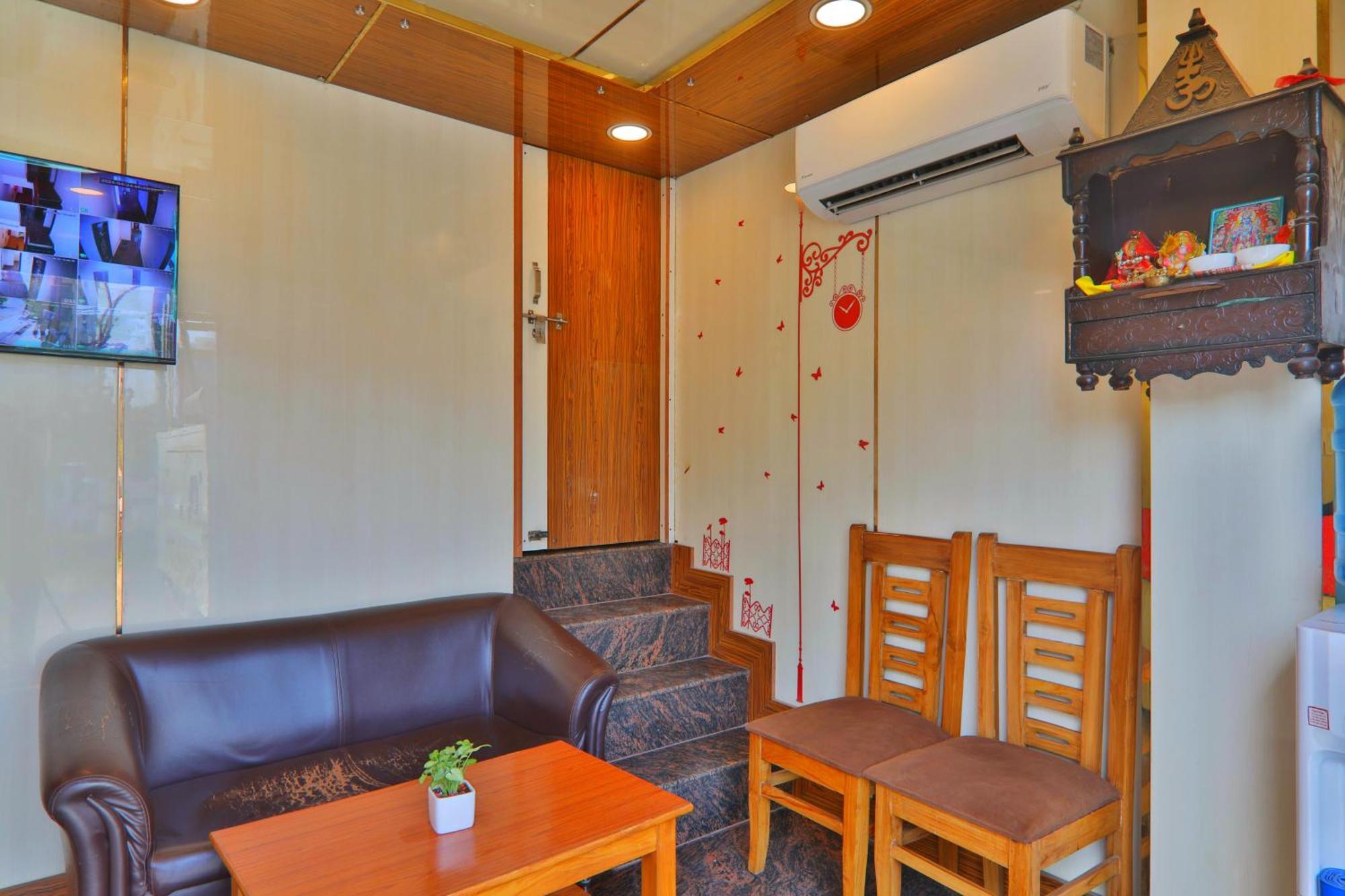Divine Glory Hotel ลัคเนา ภายนอก รูปภาพ