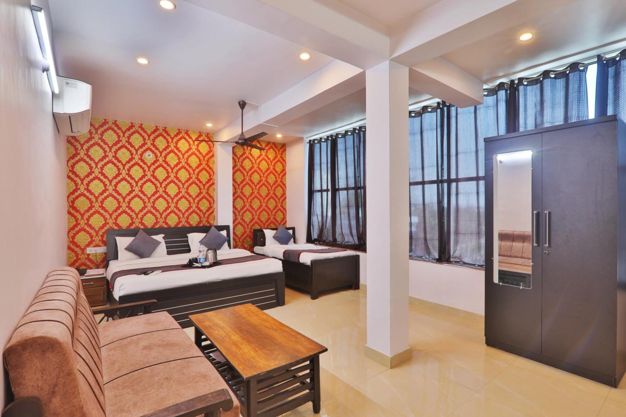 Divine Glory Hotel ลัคเนา ภายนอก รูปภาพ